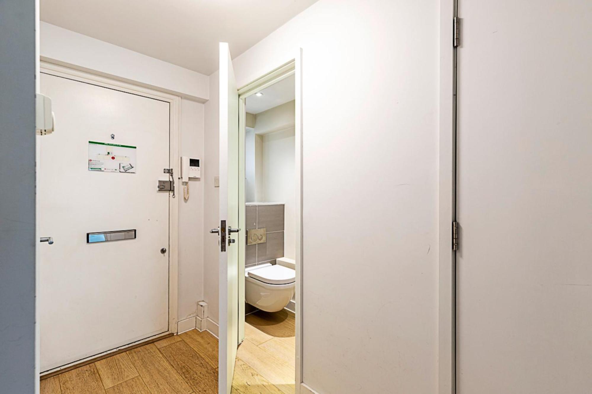 Relay Sleek In Belgravia Лондон