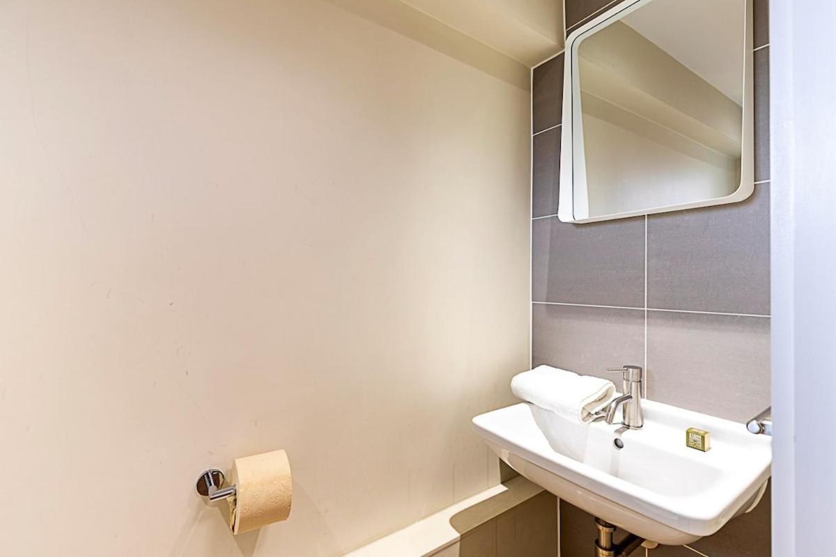 Апартаменты Relay Sleek In Belgravia *