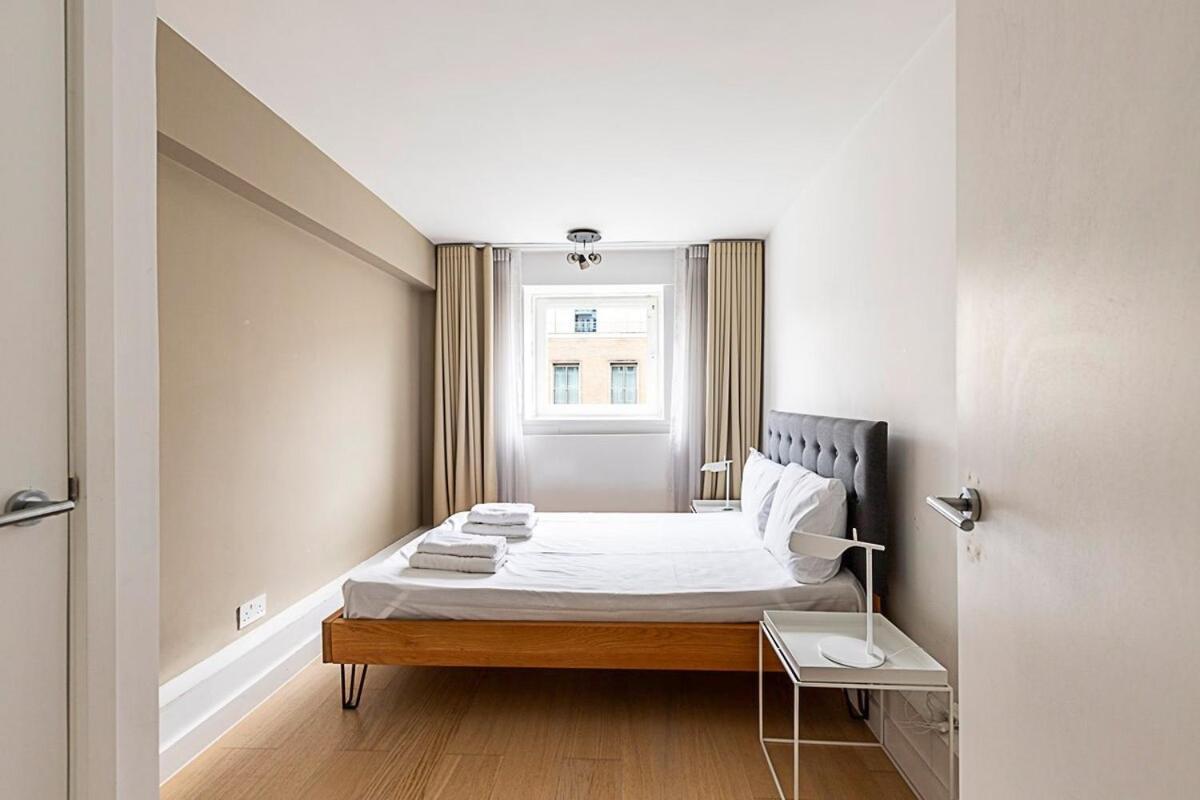 Relay Sleek In Belgravia Лондон