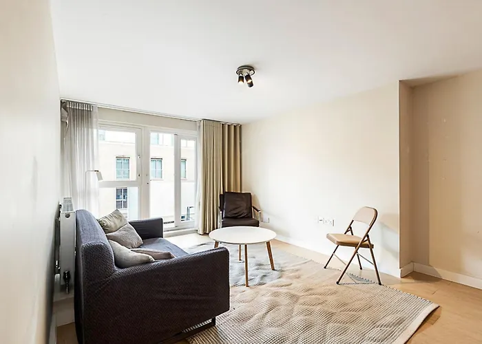 City Relay Sleek Apartment In Belgravia